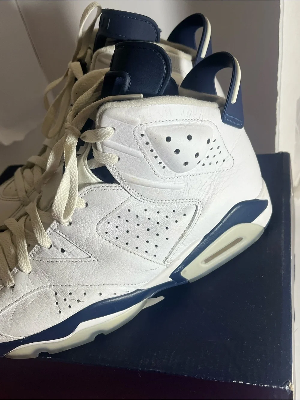 Air Jordan 6 Retro size 9.5